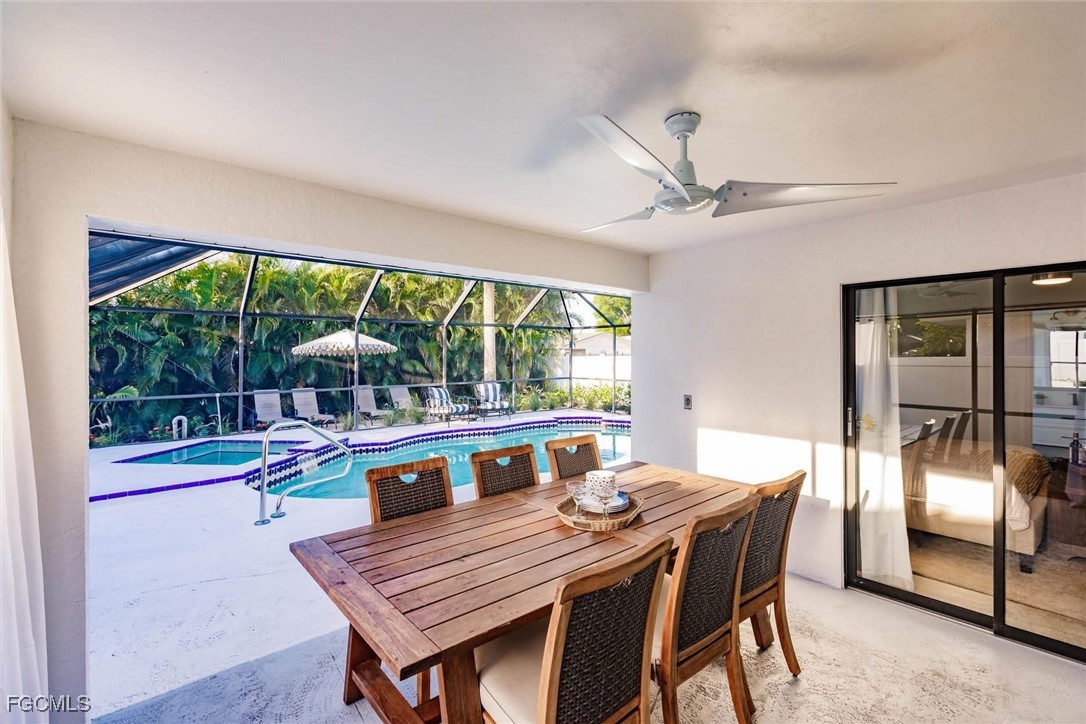 842 99th Avenue North Naples, FL 34108 - Photo 34 of 36