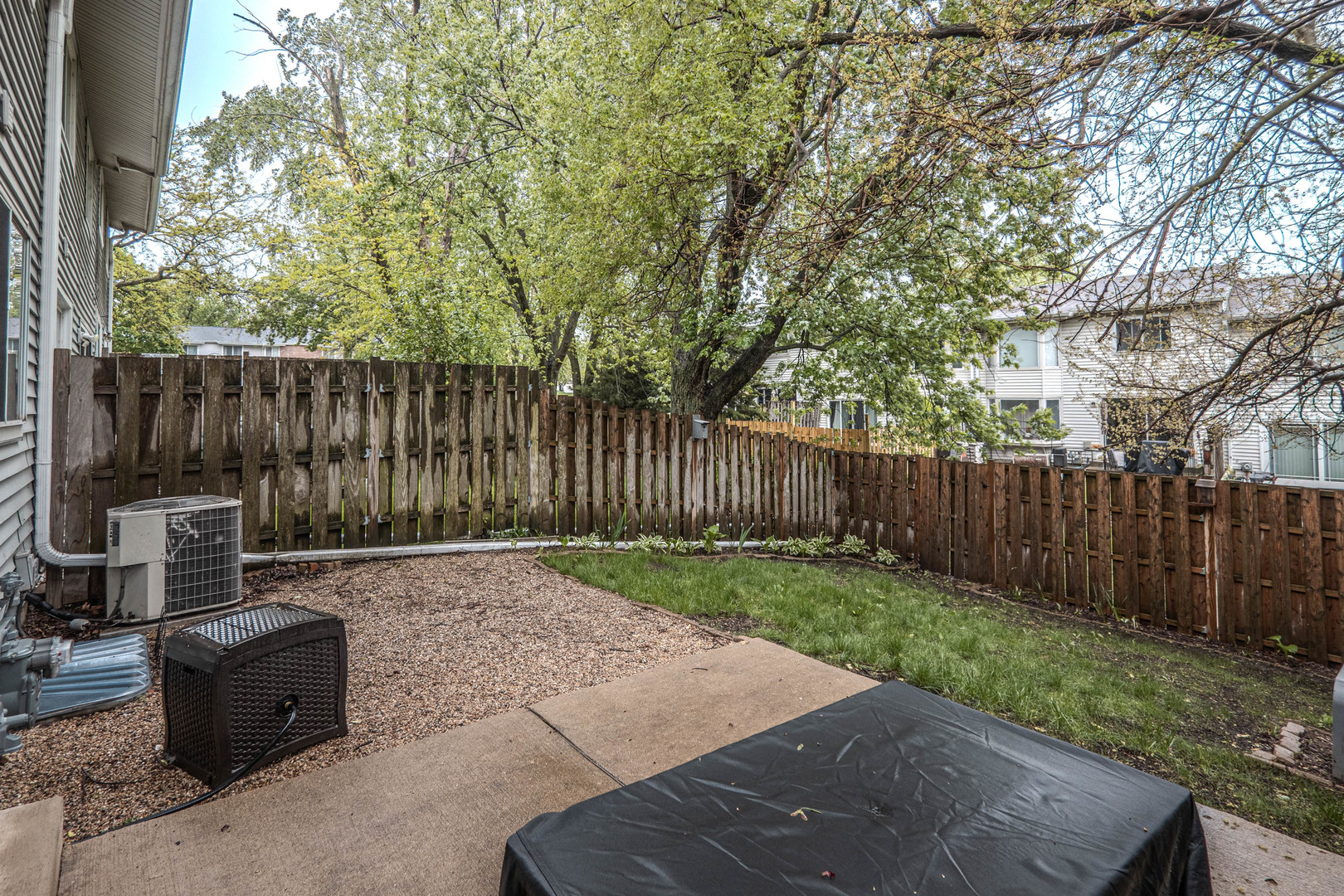 585 Sharon Way Bolingbrook, IL 60440 - Photo 15 of 21