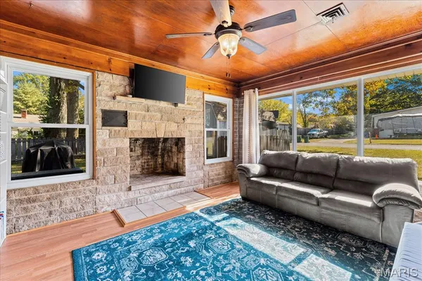 $245,000 | 46 Harmon Drive, Lebanon, IL 62254