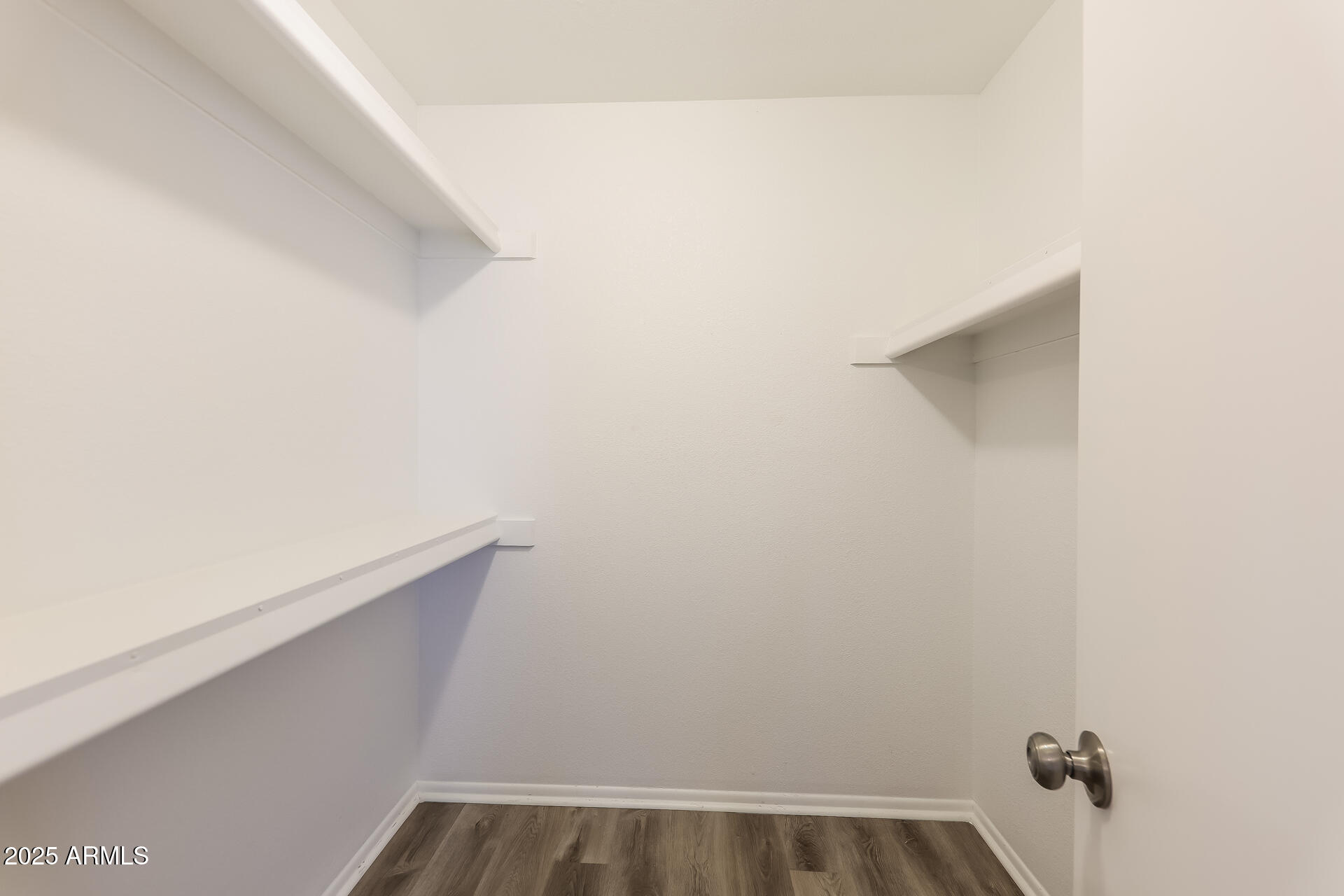 602 West Grandview Road Phoenix, AZ 85023 - Photo 17 of 26 017-photo-walk-in-closet-14301693