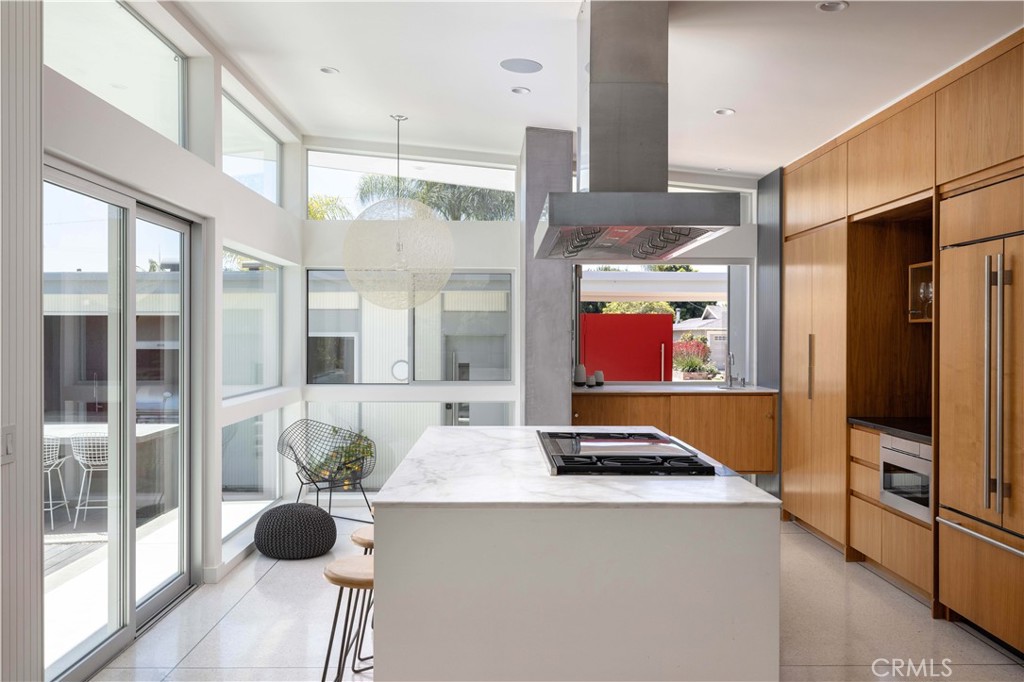 308 Vista Baya Costa Mesa, CA 92627 - Photo 5 of 20