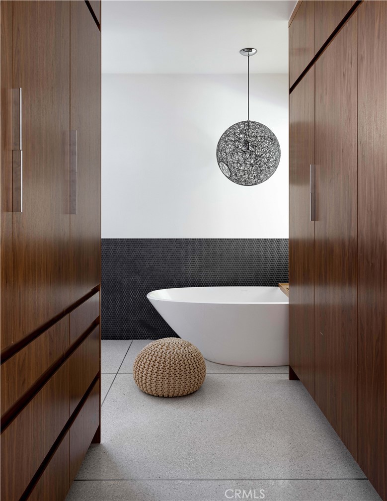 308 Vista Baya Costa Mesa, CA 92627 - Photo 9 of 20