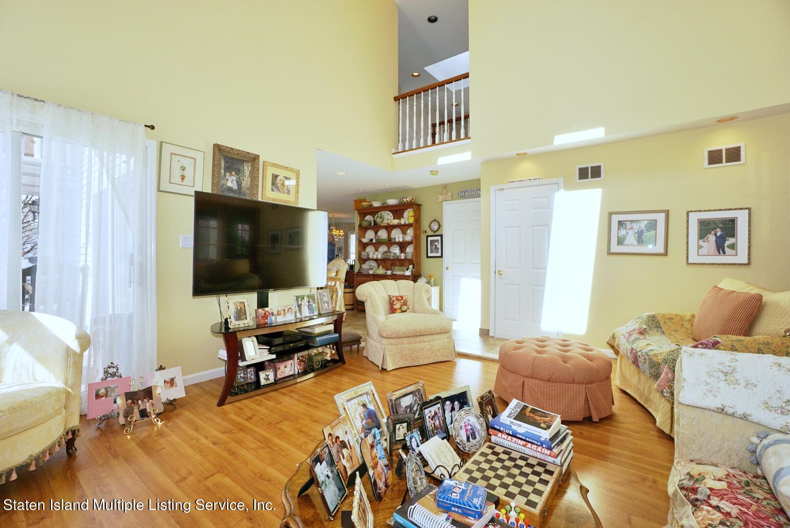 44 Butler Street Staten Island, NY 10309 - Photo 23 of 63 Photo Apr 05, 11 03 30 AM