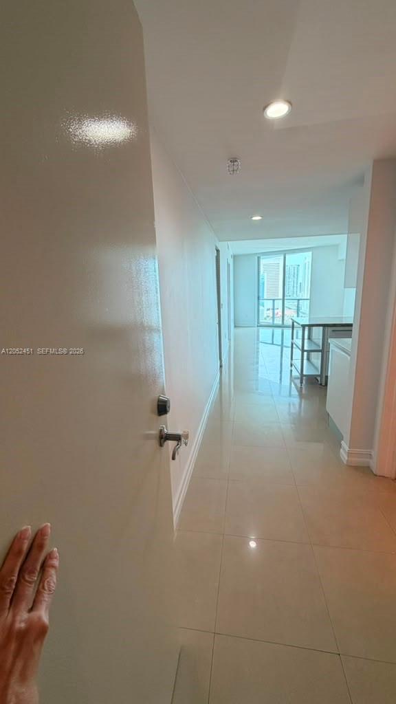 185 Southwest 7th Street, Unit 2505 Miami, FL 33130 - Photo 10 of 11