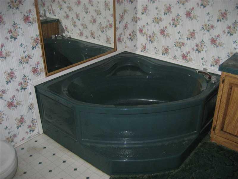 88 Howe Road Whitefield, ME 04353 - Photo 7 of 16 Master Bath/Spa. Garden tub