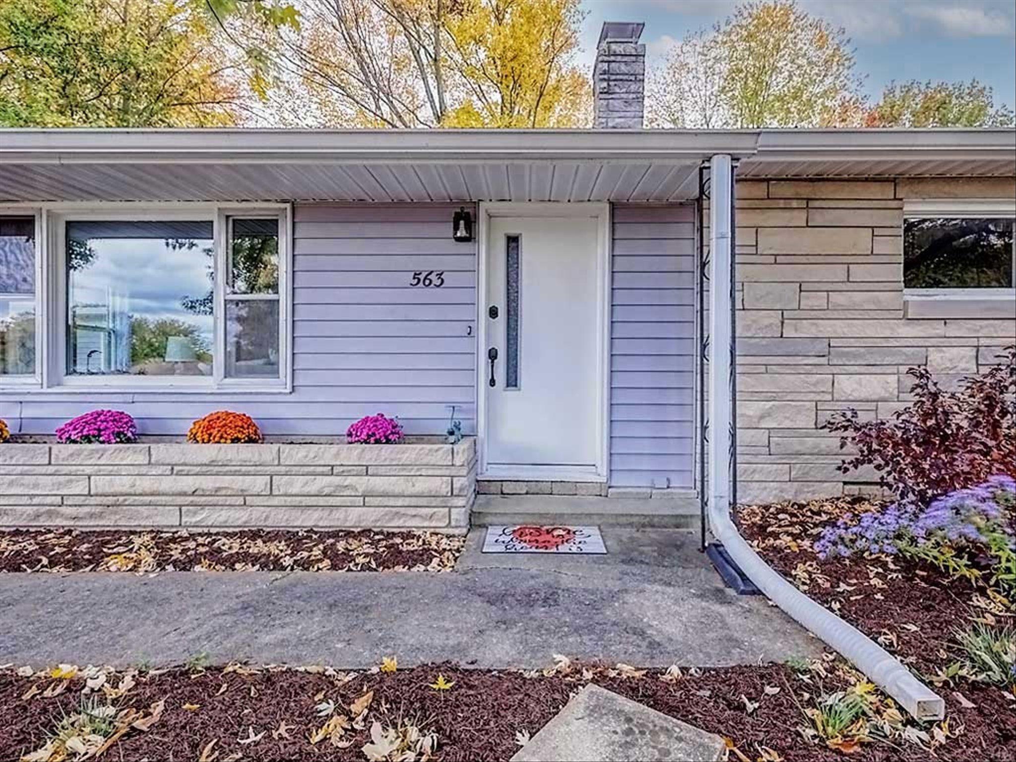 563 West Green Road Bloomington, IN 47403 - Photo 4 of 25 Gallery Image 4