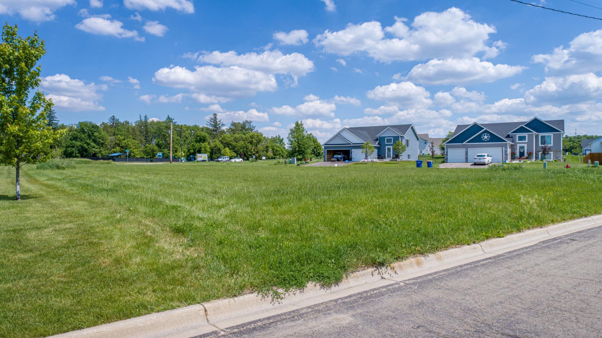 2103 Primrose Lane Faribault, MN 55021 - Photo 2 of 13