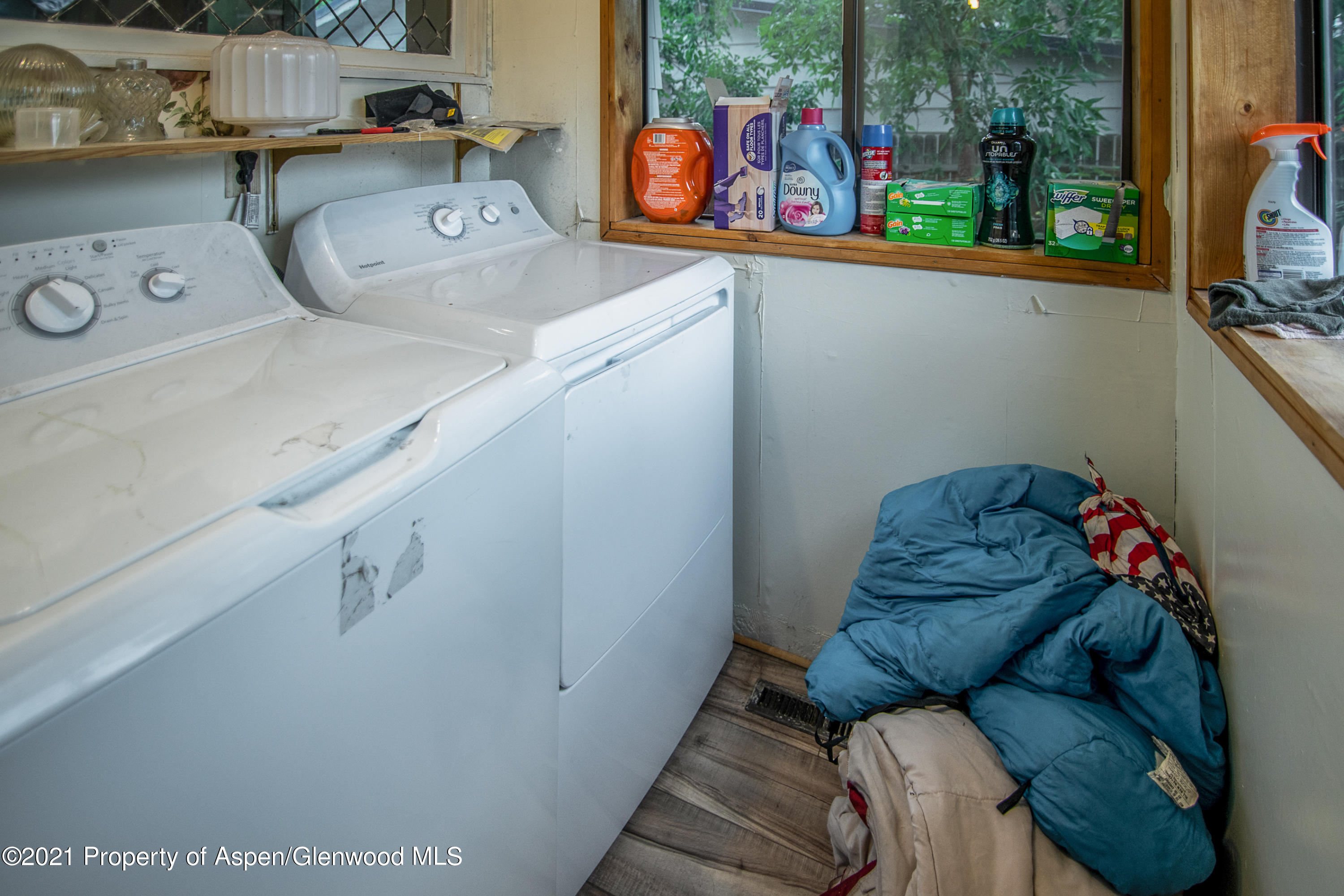 761 Rose Street Craig, CO 81625 - Photo 12 of 42 a utility room with dryer and washer
