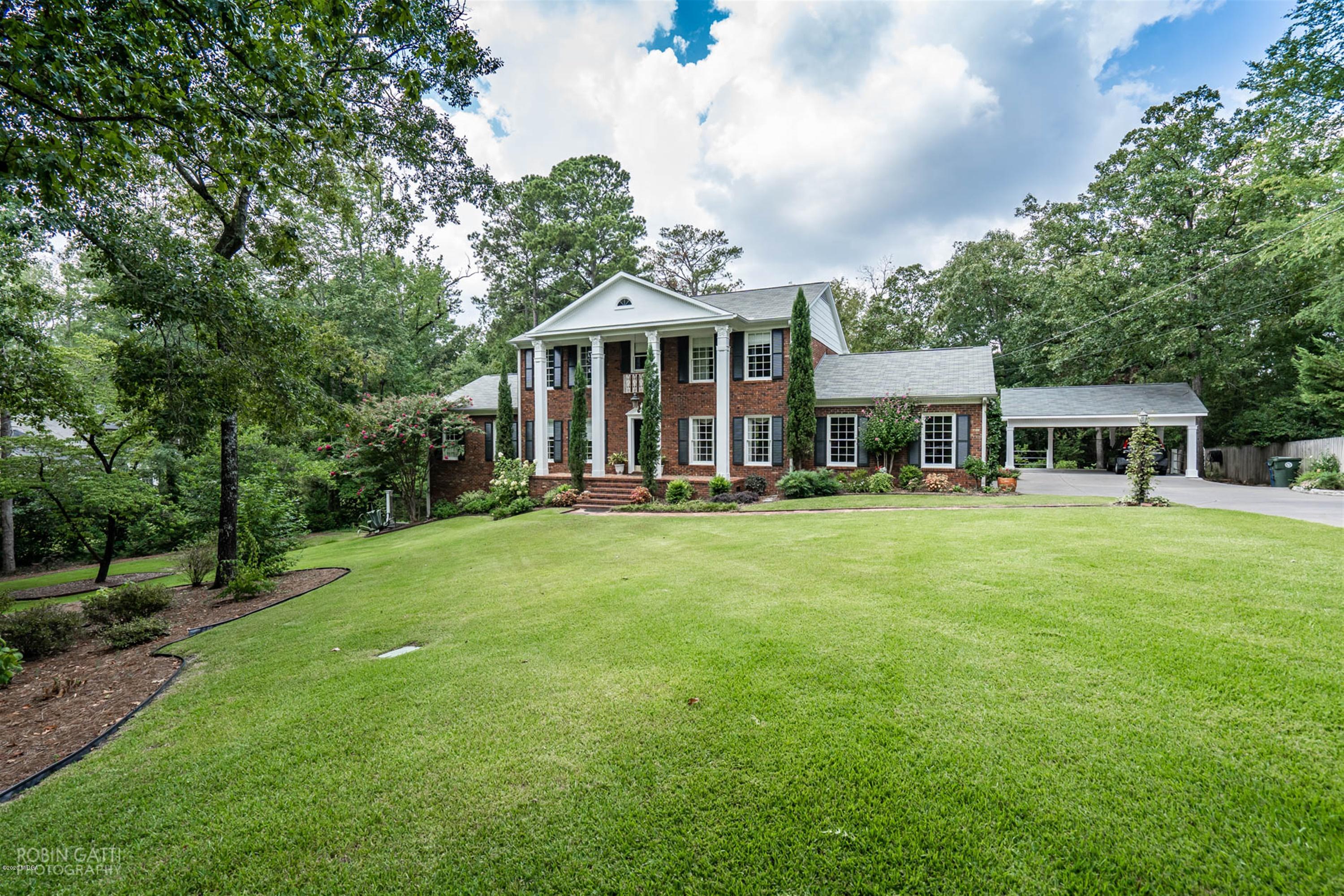 4261 Old Club Road East Macon, GA 31210 - Photo 2 of 42 01-DSC04655