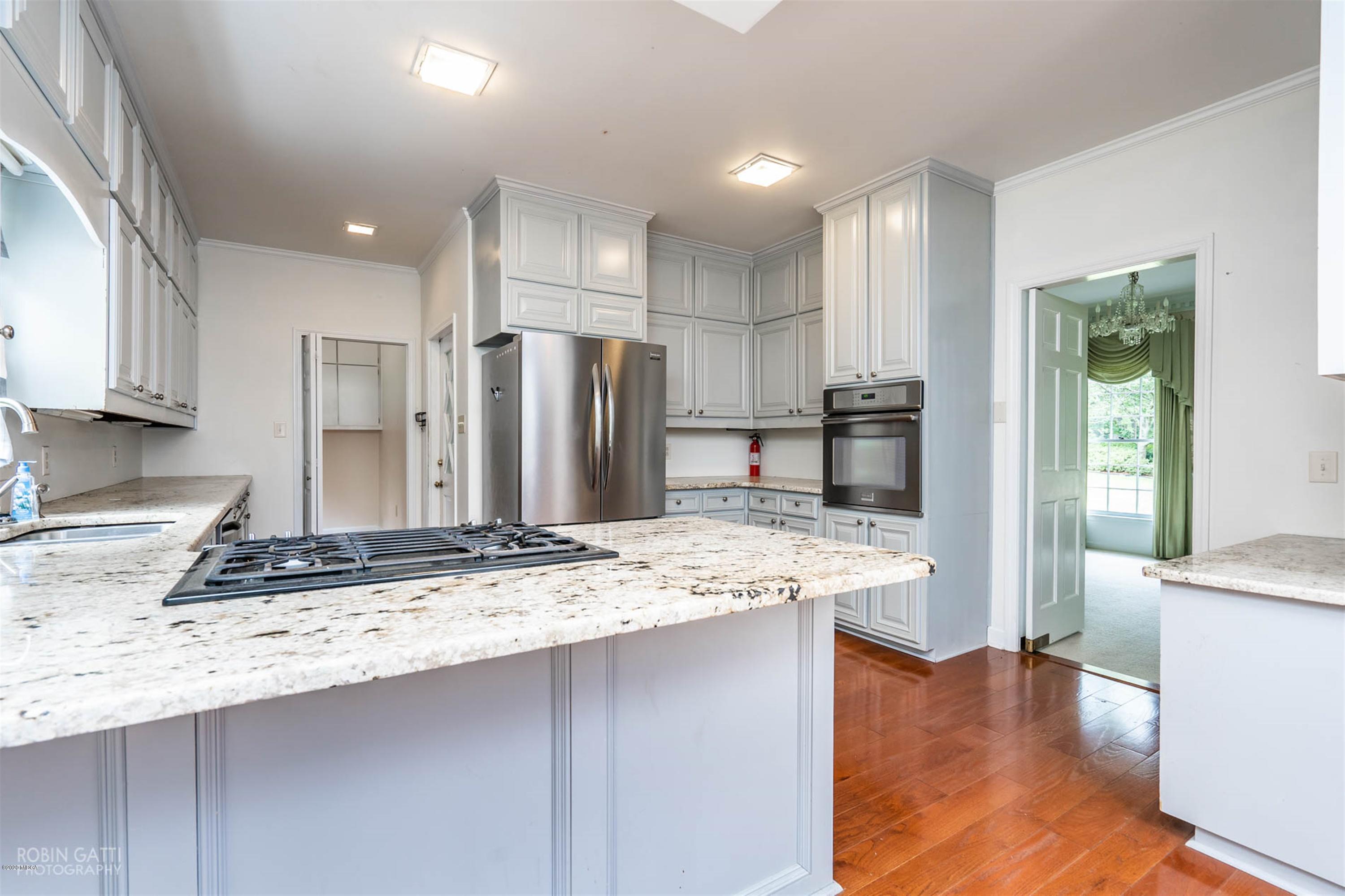 4261 Old Club Road East Macon, GA 31210 - Photo 12 of 42 15-DSC04672