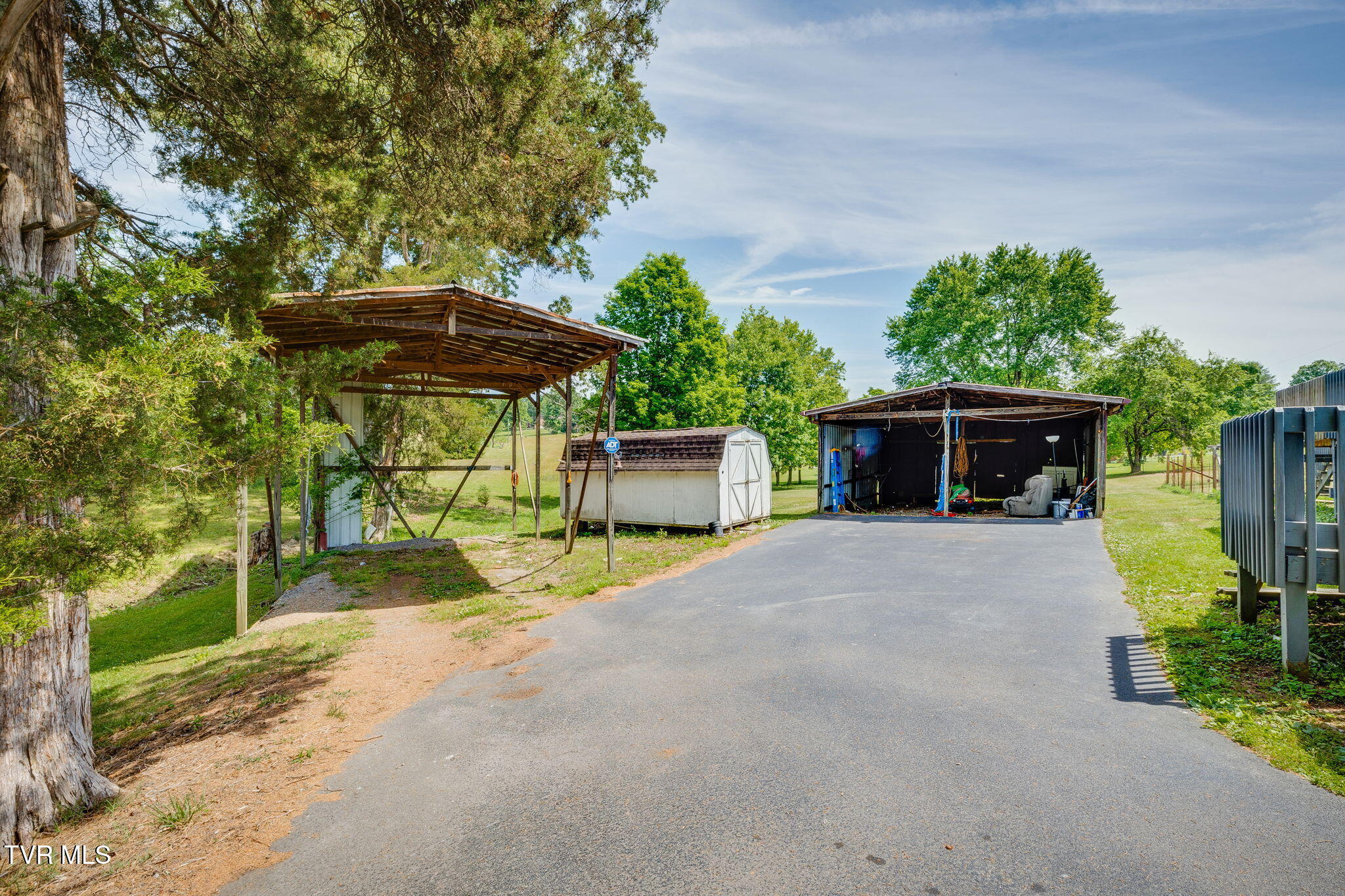 5716 Starlight Road Kingsport, TN 37660 - Photo 23 of 25 023