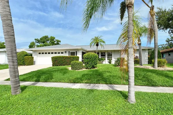 $8,250 | 6722 Roxbury Drive, Sarasota, FL 34231