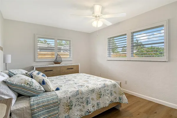 $8,250 | 6722 Roxbury Drive, Sarasota, FL 34231