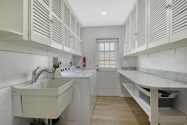 $8,250 | 6722 Roxbury Drive, Sarasota, FL 34231