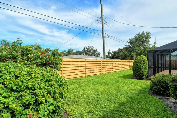 $8,250 | 6722 Roxbury Drive, Sarasota, FL 34231