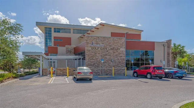 $8,000 | 6722 Roxbury Drive, Sarasota, FL 34231