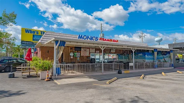 $8,250 | 6722 Roxbury Drive, Sarasota, FL 34231