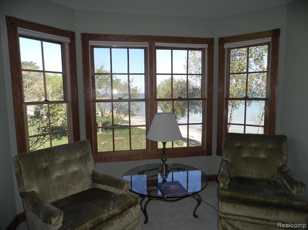 8616 Lakeshore Road Fort Gratiot, MI 48059 - Photo 11 of 13 Upstairs Sitting Area