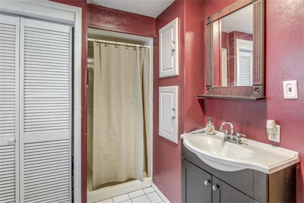 11 Taylor Road North Reading, MA 01864 - Photo 19 of 30 Gallery Image 19