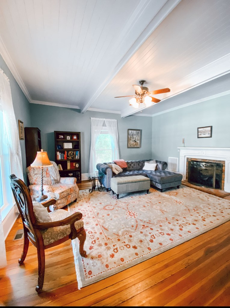 1425 Flat Rock Road Tignall, GA 30668 - Photo 7 of 36 Formal living room