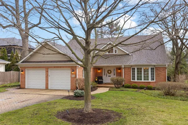 $1,475,000 | 646 Highview Avenue, Glen Ellyn, IL 60137