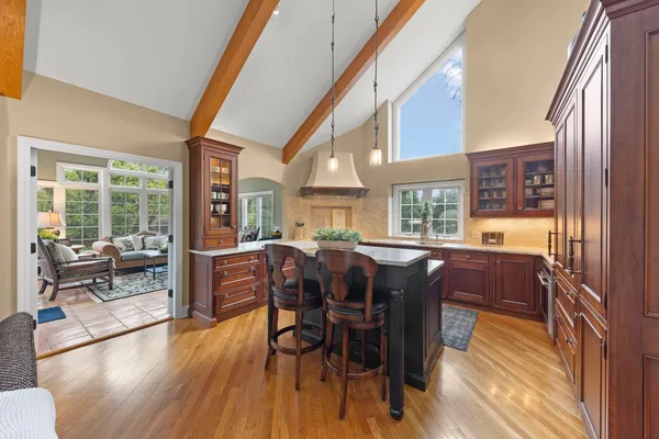 $1,475,000 | 646 Highview Avenue, Glen Ellyn, IL 60137
