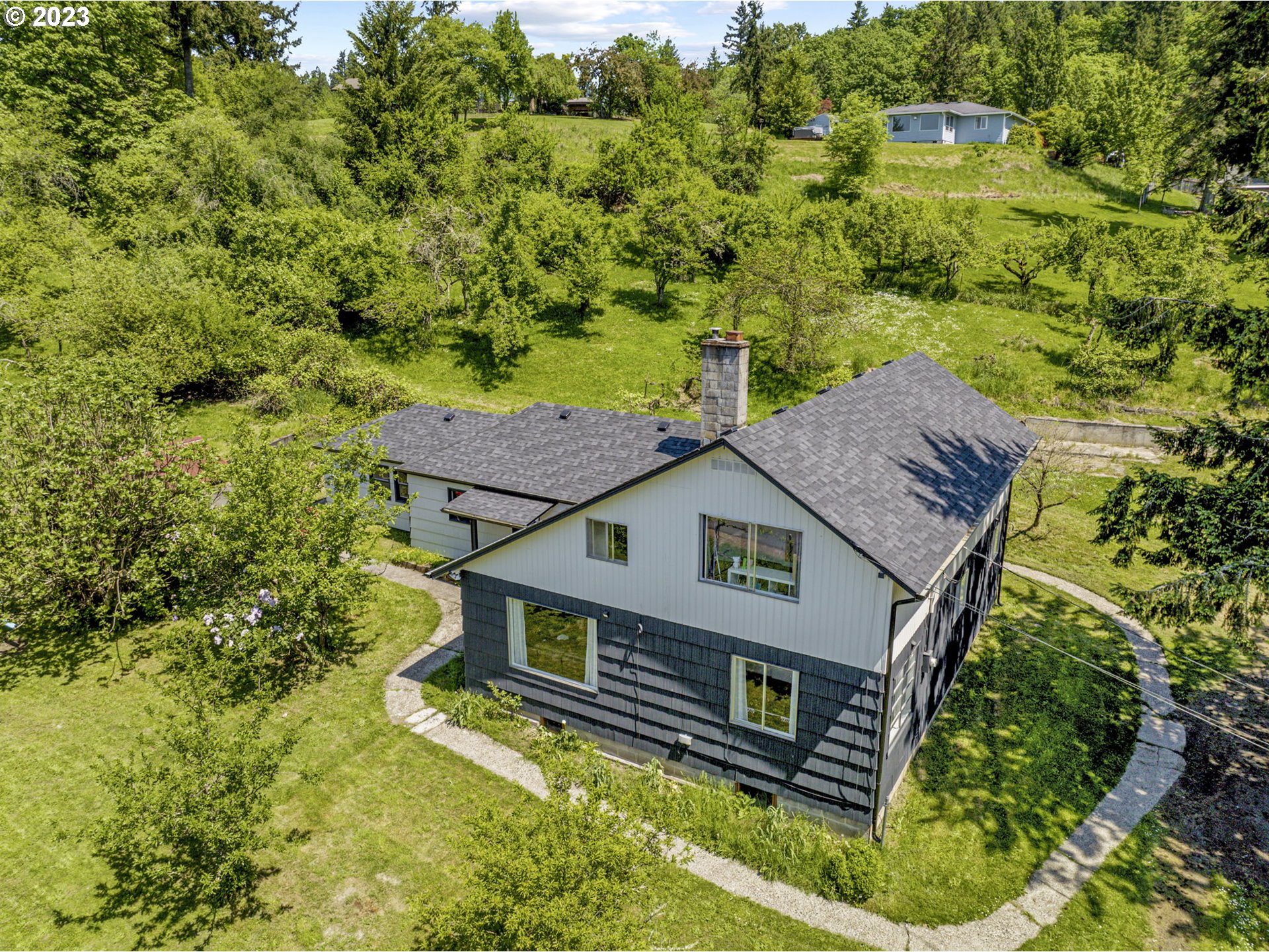 310 Carroll Road Kelso, WA 98626 - Photo 1 of 31 Gallery Image 1