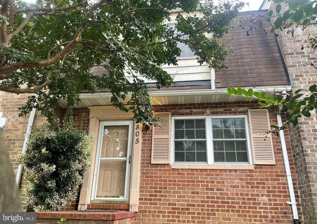 $2,100 | 805 Sledgehammer Drive, Fredericksburg, VA 22405