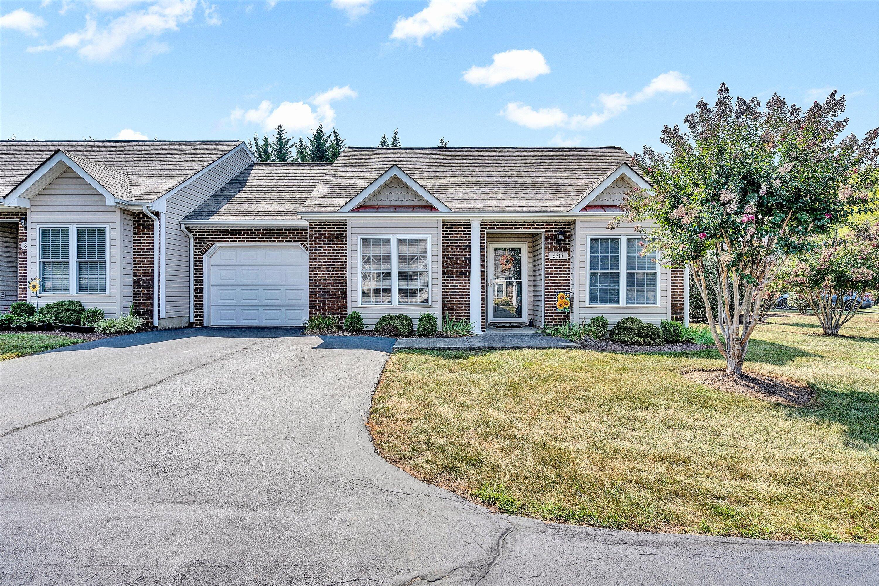8614 Little Hoop Road Roanoke, VA 24019 - Photo 1 of 22 Main Listing Photo