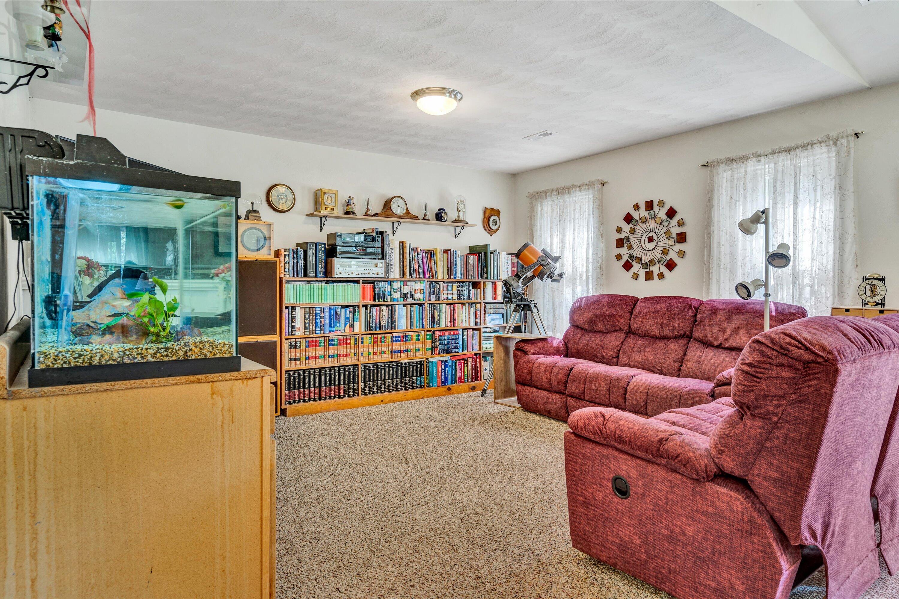 8614 Little Hoop Road Roanoke, VA 24019 - Photo 11 of 22 13-DSC08711