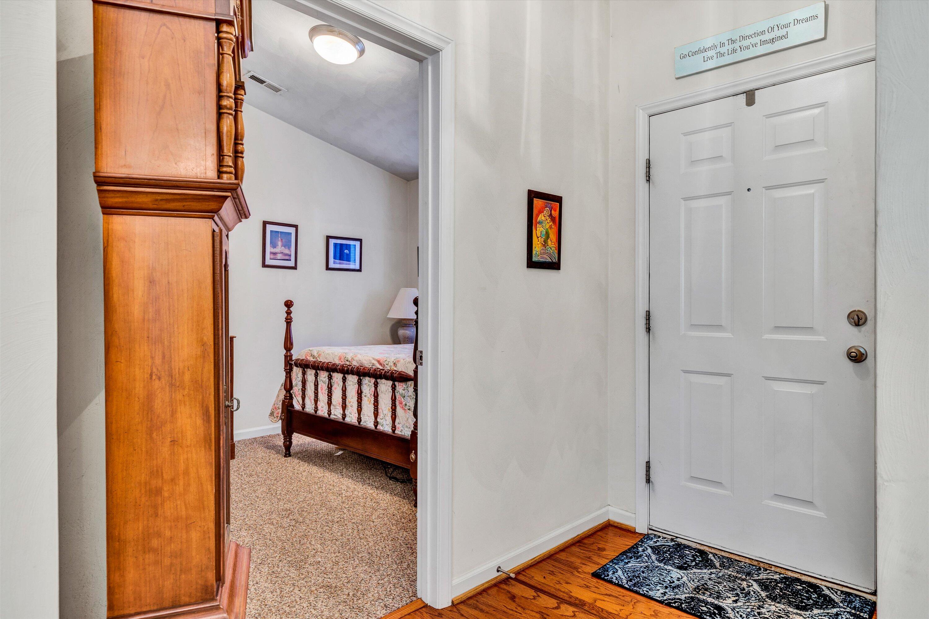 8614 Little Hoop Road Roanoke, VA 24019 - Photo 4 of 22 04-DSC08681