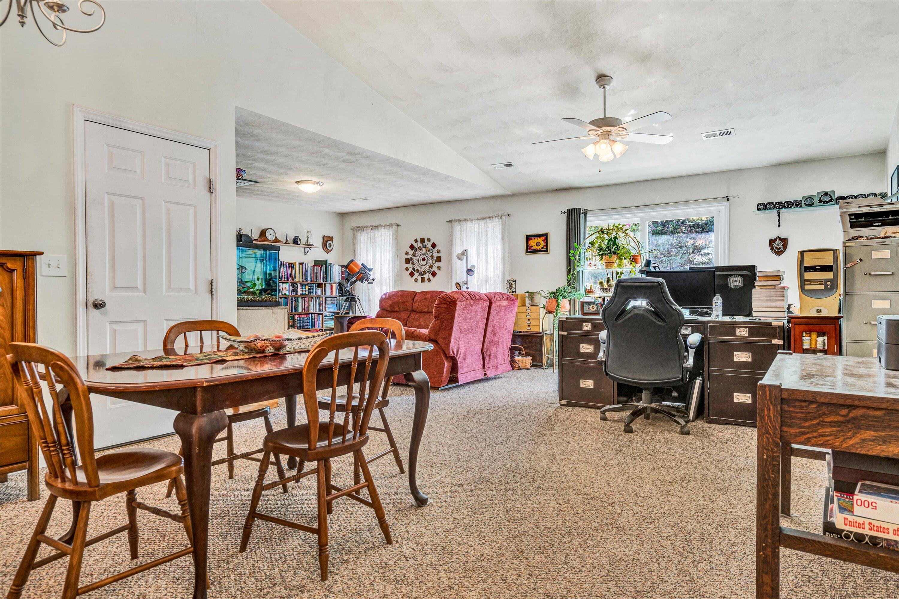 8614 Little Hoop Road Roanoke, VA 24019 - Photo 10 of 22 11-DSC08705