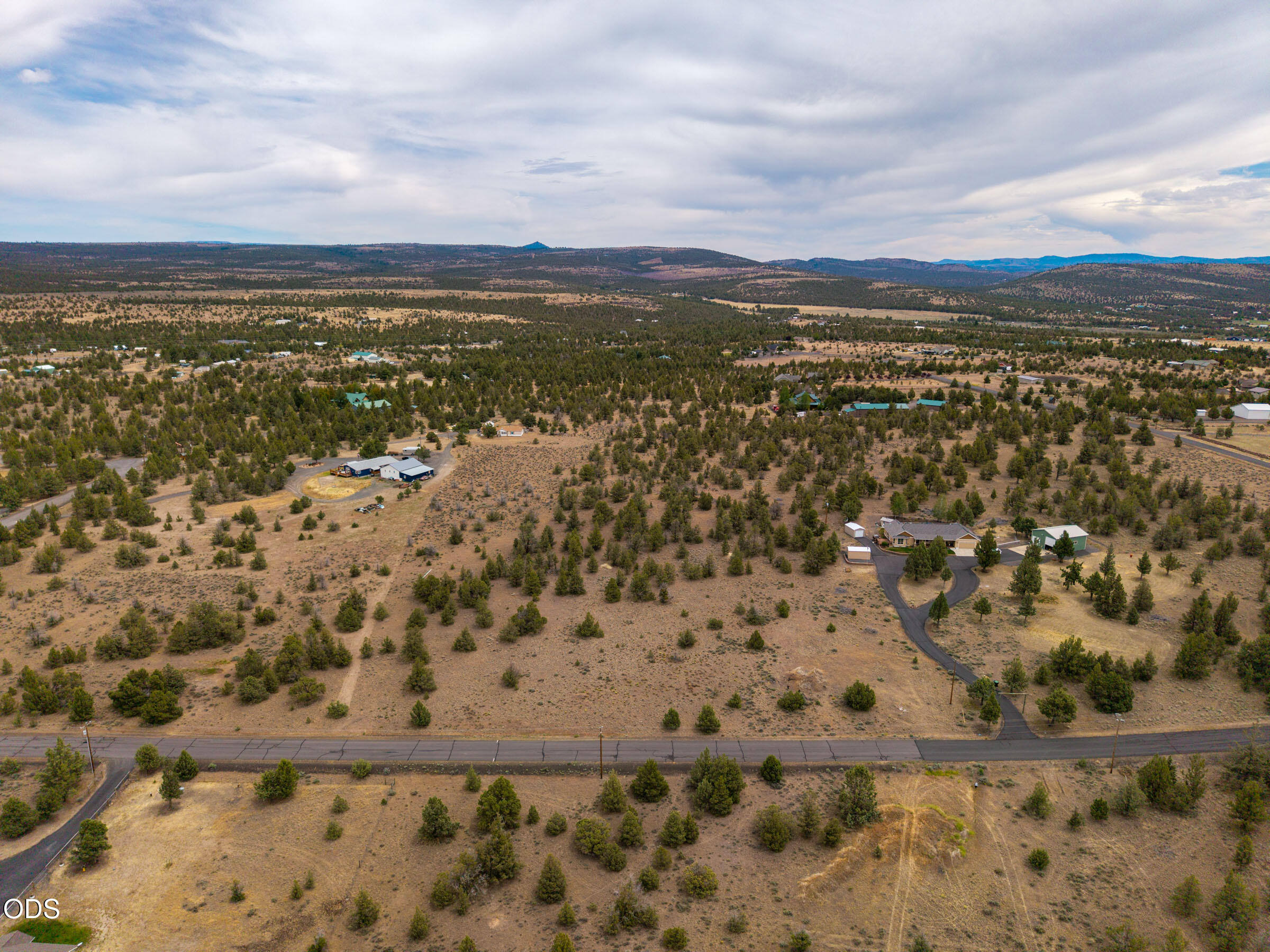 10388 Ridgeview Road Prineville, OR 97754 - Photo 15 of 27