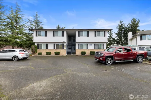 $1,100,000 | 3842 D Place Southeast, Auburn, WA 98002