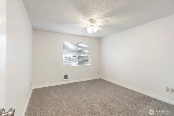$1,100,000 | 3842 D Place Southeast, Auburn, WA 98002