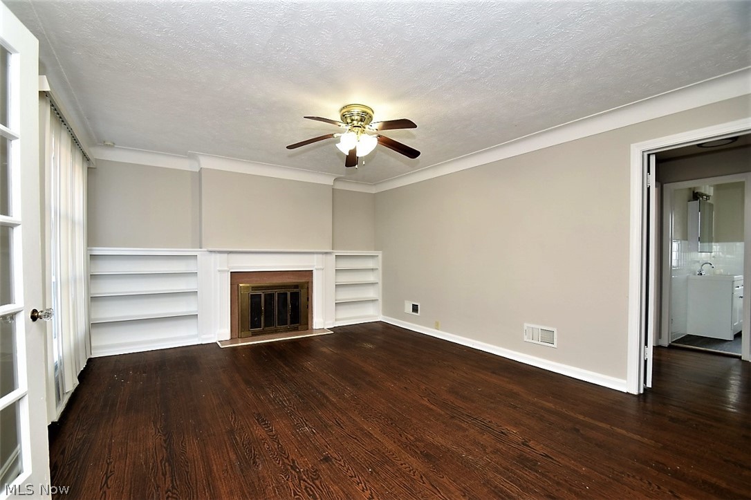 3814 Bainbridge Road Cleveland Heights, OH 44118 - Photo 7 of 35
