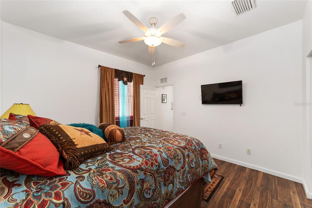 5751 Northwest 25th Loop Ocala, FL 34482 - Photo 25 of 36