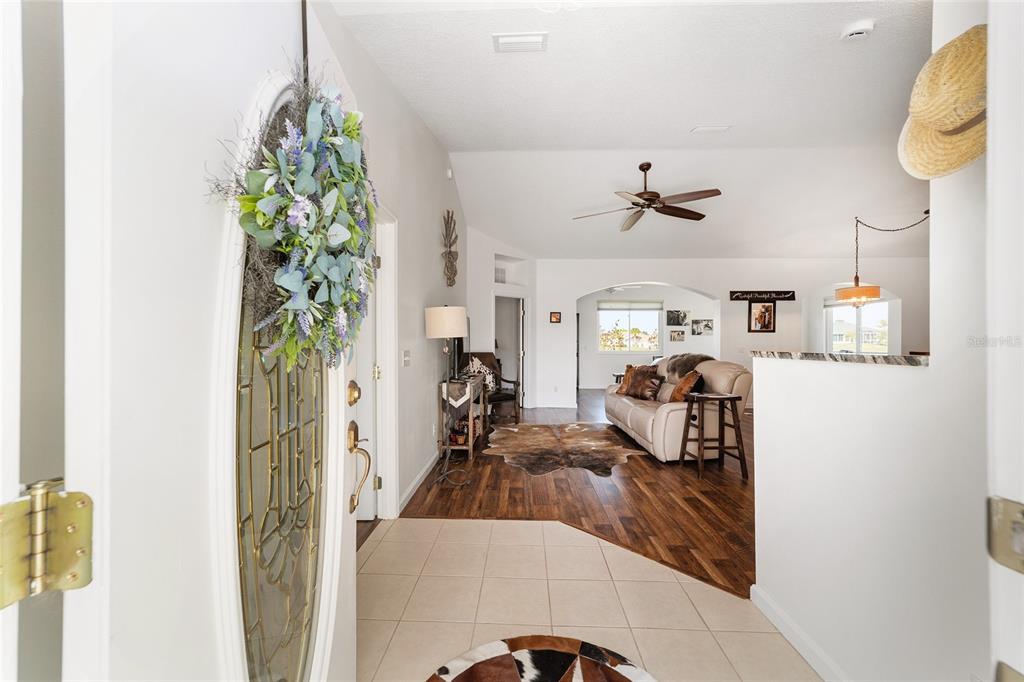 5751 Northwest 25th Loop Ocala, FL 34482 - Photo 4 of 36