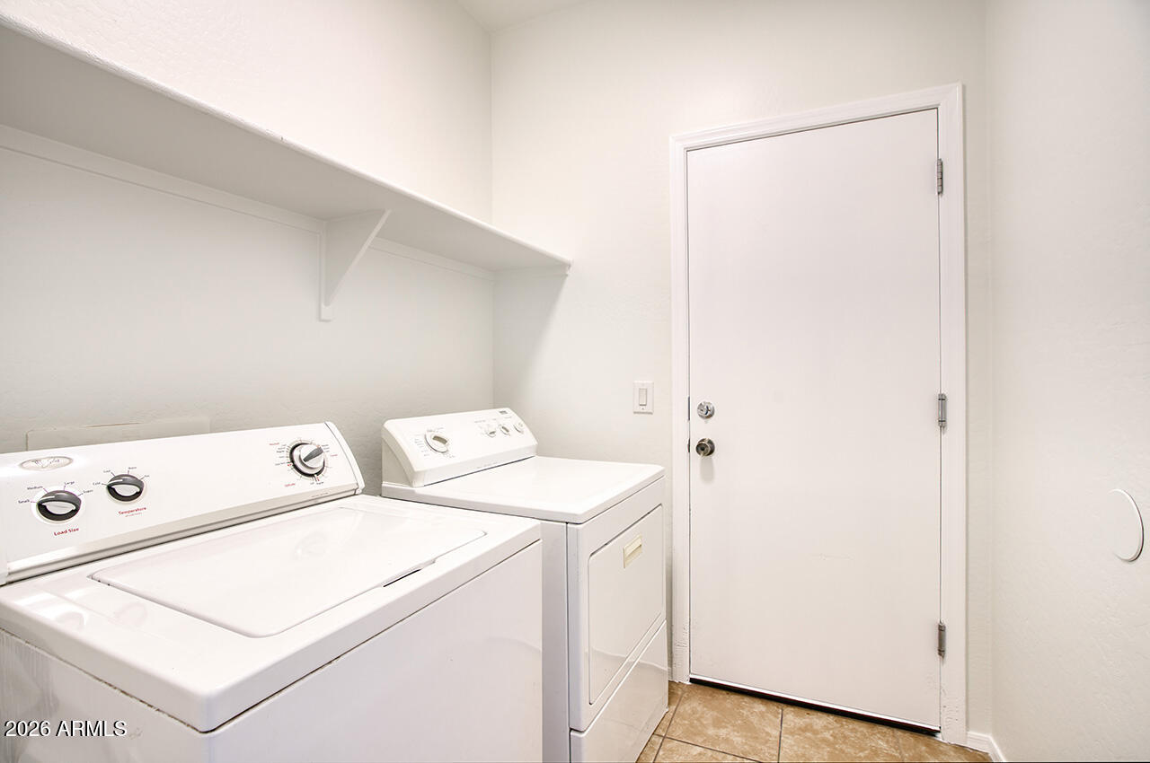 3450 East Milky Way Gilbert, AZ 85295 - Photo 18 of 27 3450 E MILKY WAY