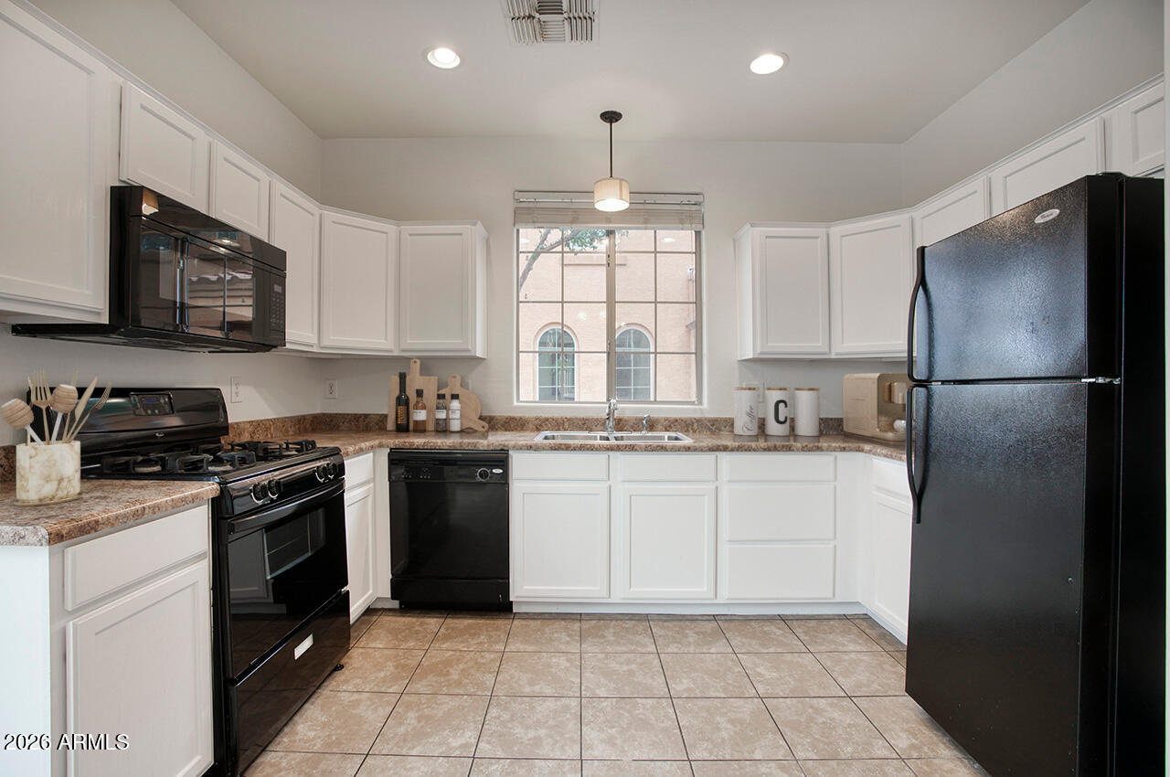 3450 East Milky Way Gilbert, AZ 85295 - Photo 4 of 27 3450 E MILKY WAY