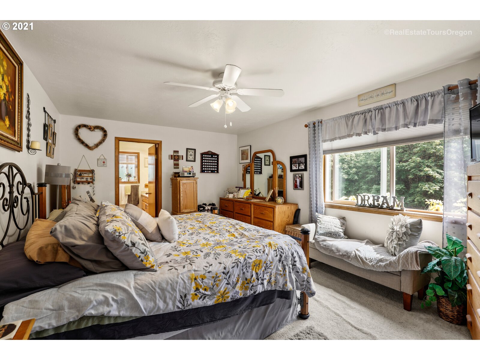 928 Southwest Stepien Road Gaston, OR 97119 - Photo 13 of 28 Gallery Image 13