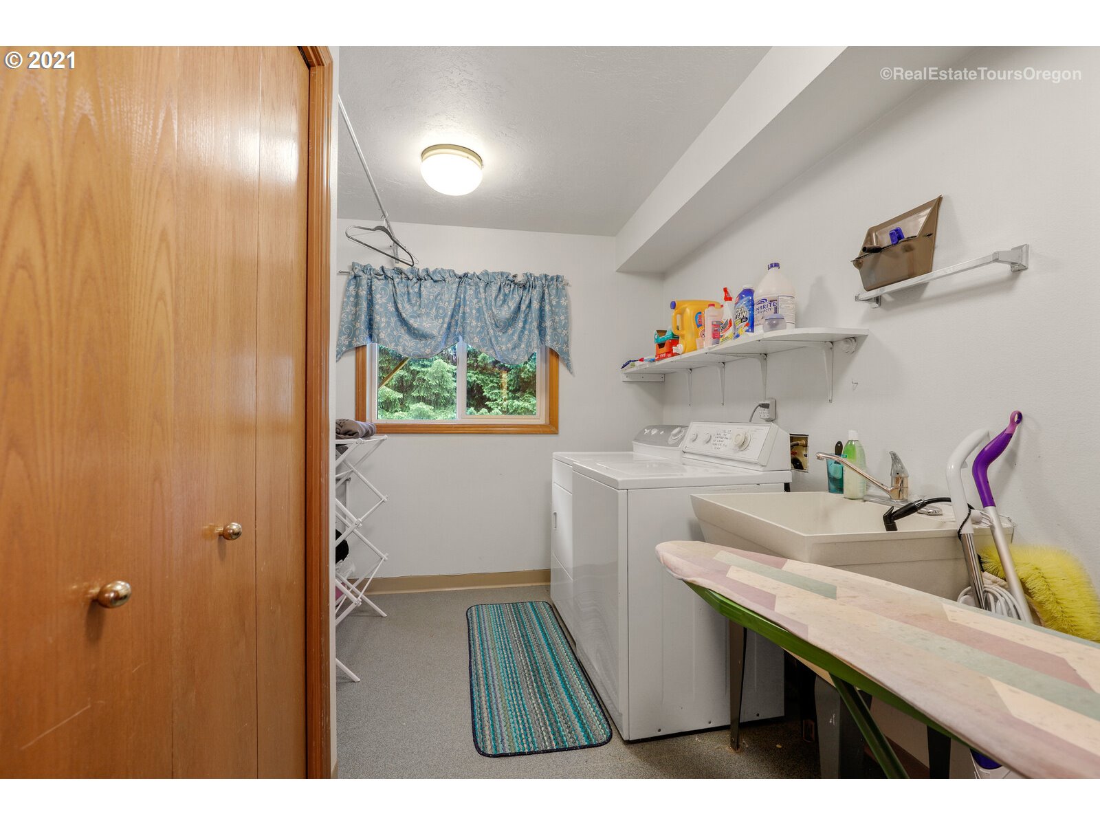 928 Southwest Stepien Road Gaston, OR 97119 - Photo 21 of 28 Gallery Image 21