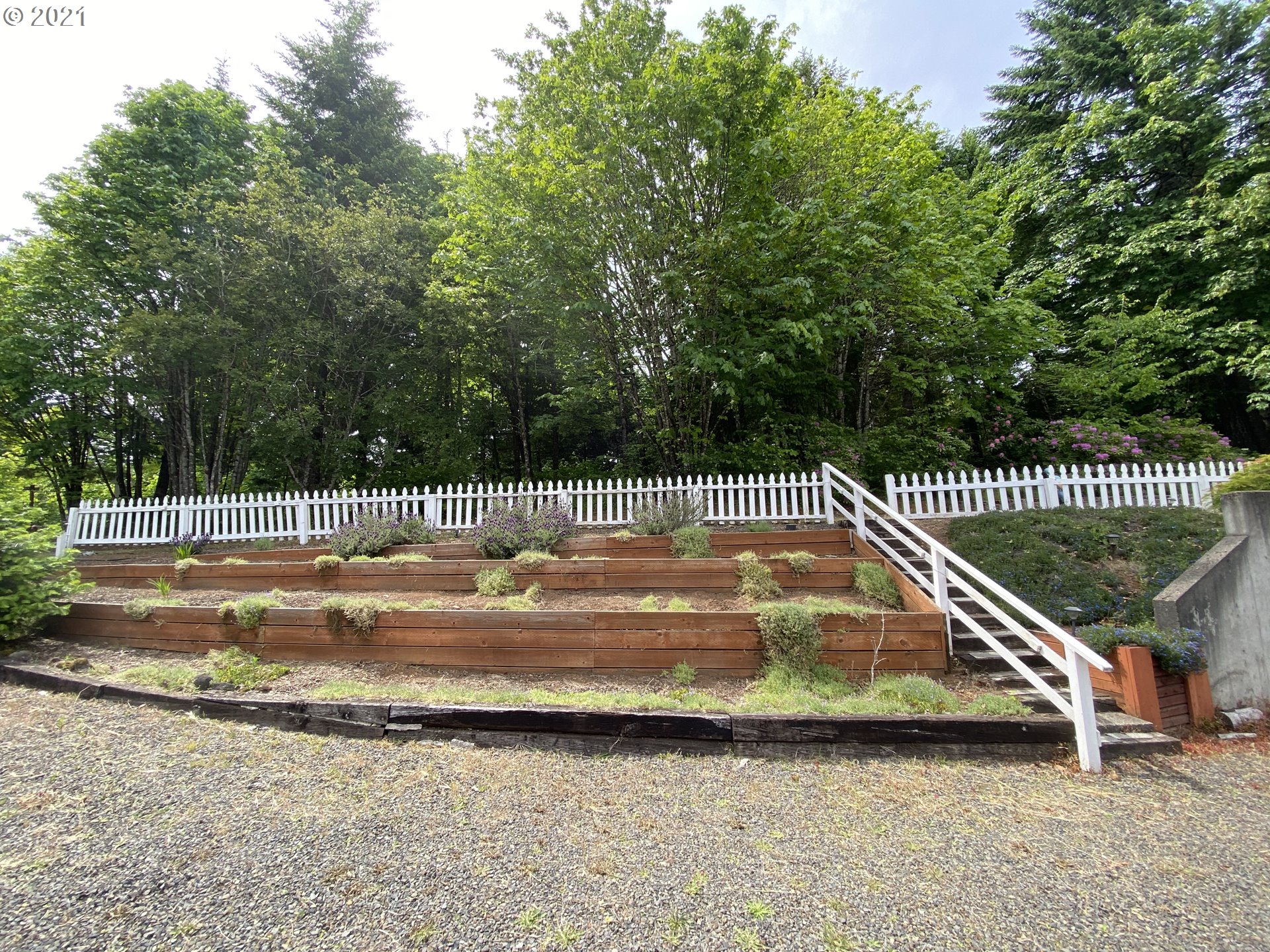 928 Southwest Stepien Road Gaston, OR 97119 - Photo 25 of 28 Gallery Image 25