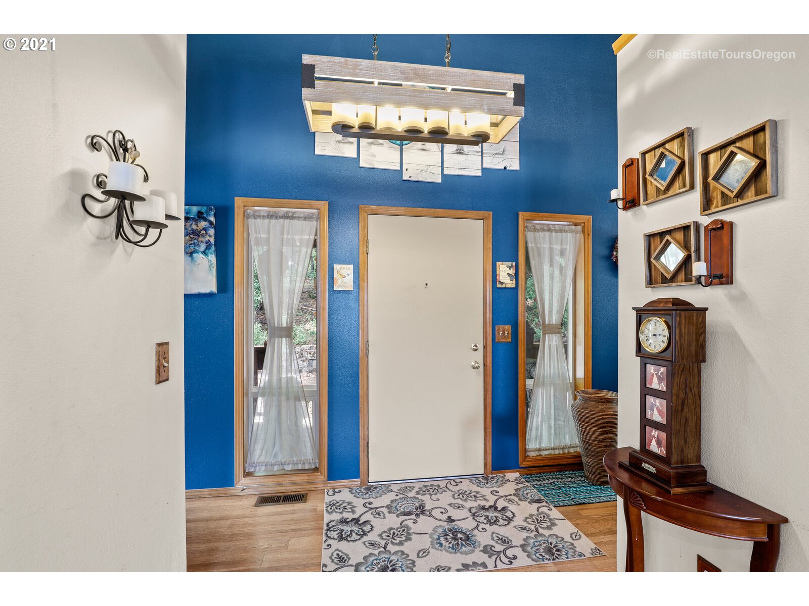 928 Southwest Stepien Road Gaston, OR 97119 - Photo 6 of 28 Gallery Image 6