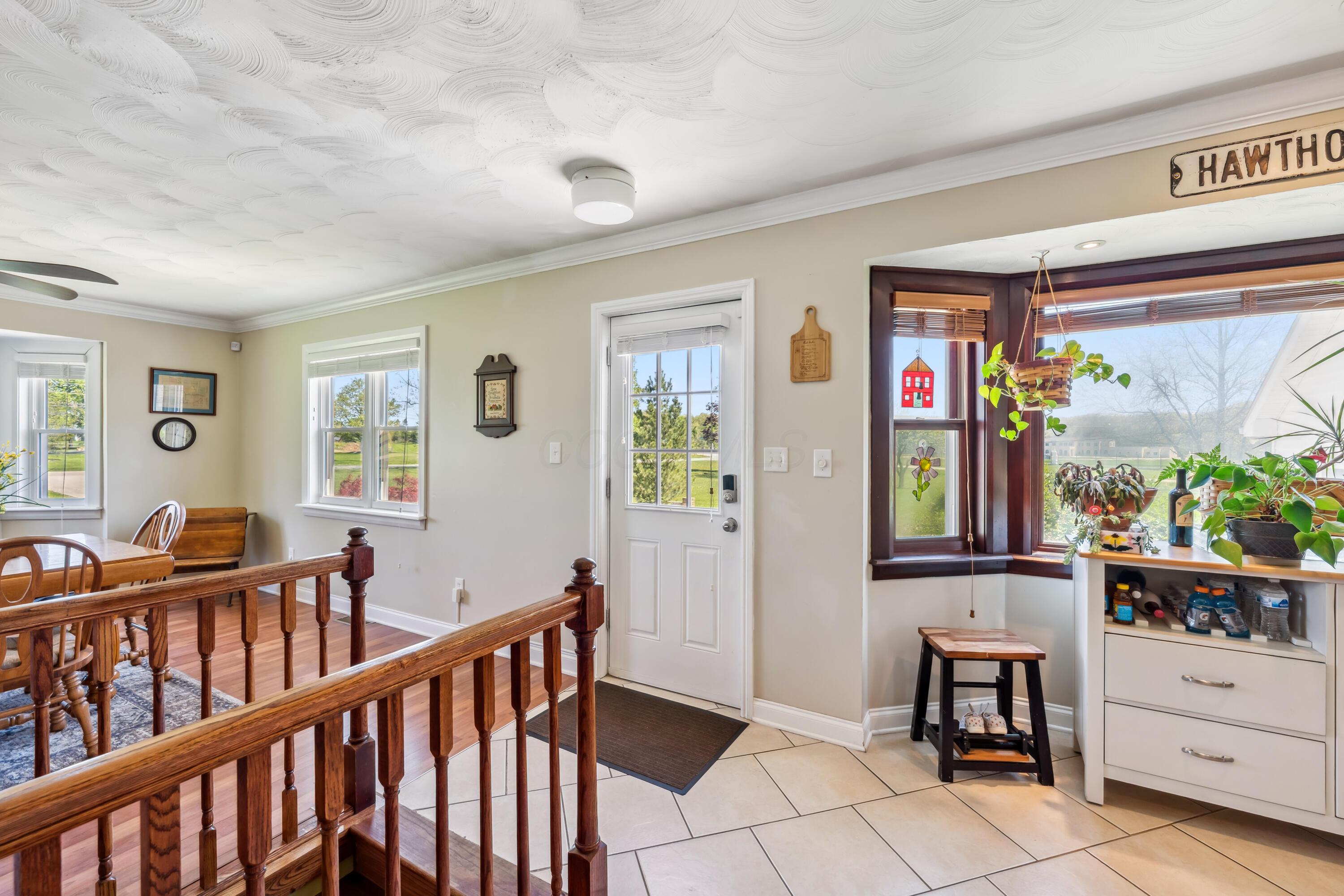 6690 Jaycox Road Galena, OH 43021 - Photo 13 of 27 foyer1