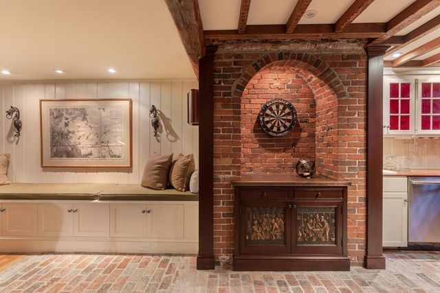 $4,550,000 | 20 West Cedar Street, Boston, MA 02108