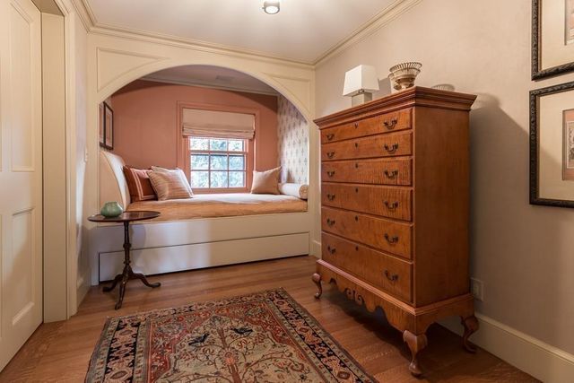 $4,550,000 | 20 West Cedar Street, Boston, MA 02108