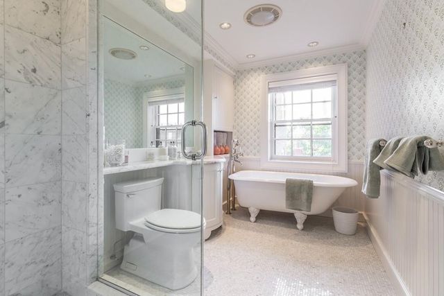 $4,550,000 | 20 West Cedar Street, Boston, MA 02108