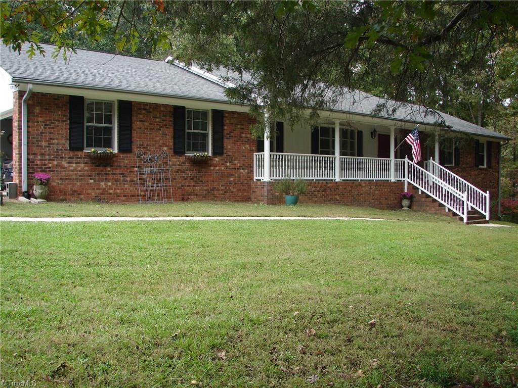 2111 Laura Lane High Point, NC 27262 - Photo 1 of 28 Gallery Image 1