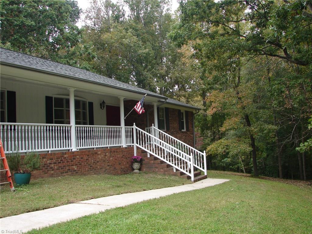 2111 Laura Lane High Point, NC 27262 - Photo 3 of 28 Gallery Image 3